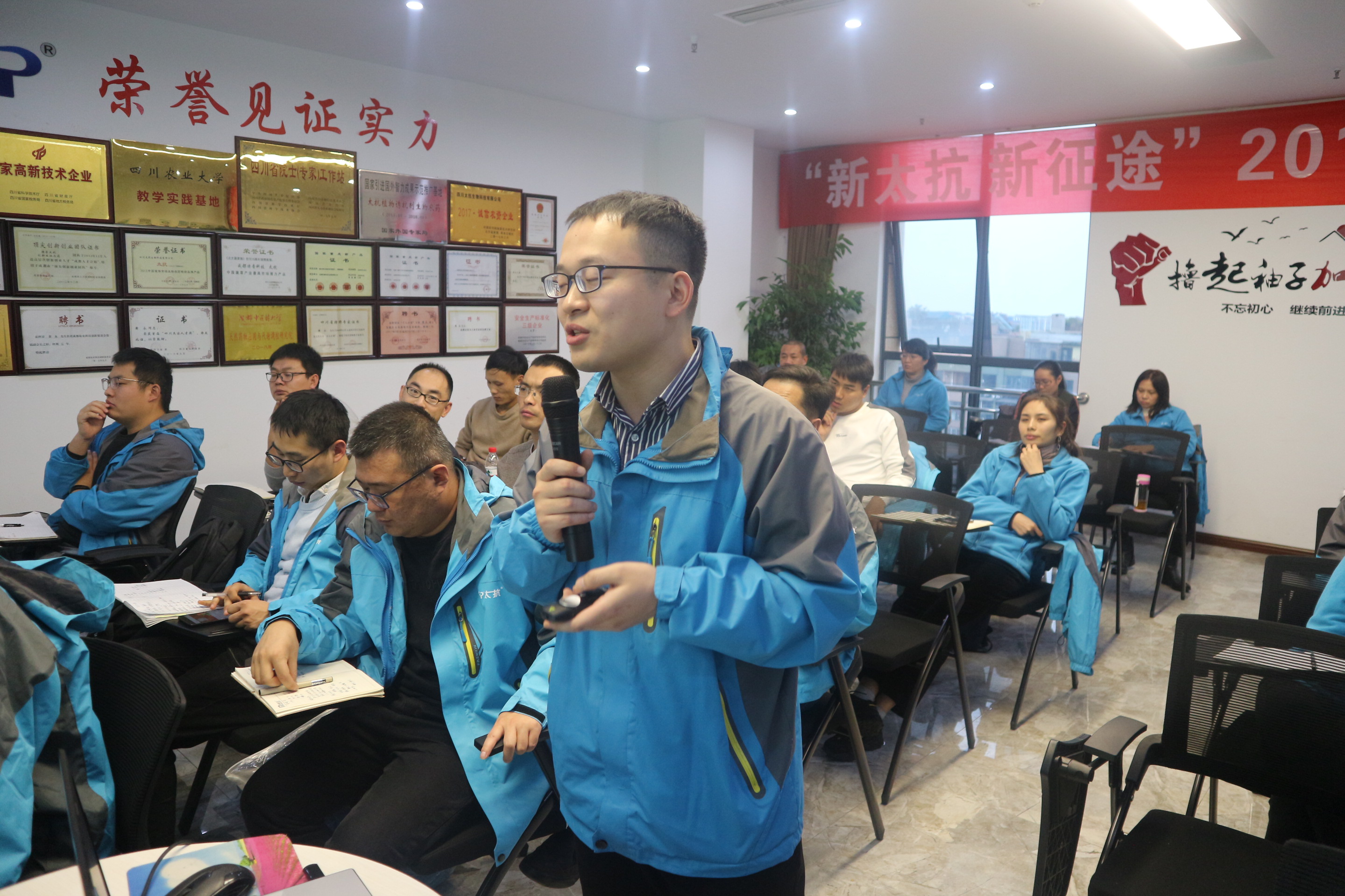 1587373137201144EBbN.jpg IMG_2228.JPG